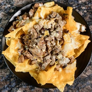 A8 Nachos Carne Asada